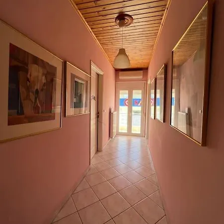 Vasiliki'S House Apartment Amarynthos Exterior photo